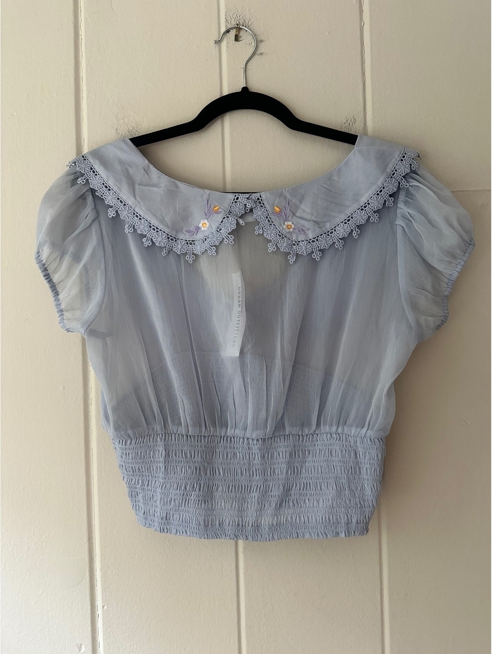 Kimchi Blue Frenchie Sheer Crop Blouse Embroidered Lace Collar NWT Size Large - Picture 6 of 9